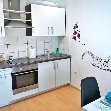 1Br Apartment On The Most Beautiful Street In Ljubljana Center Extérieur photo